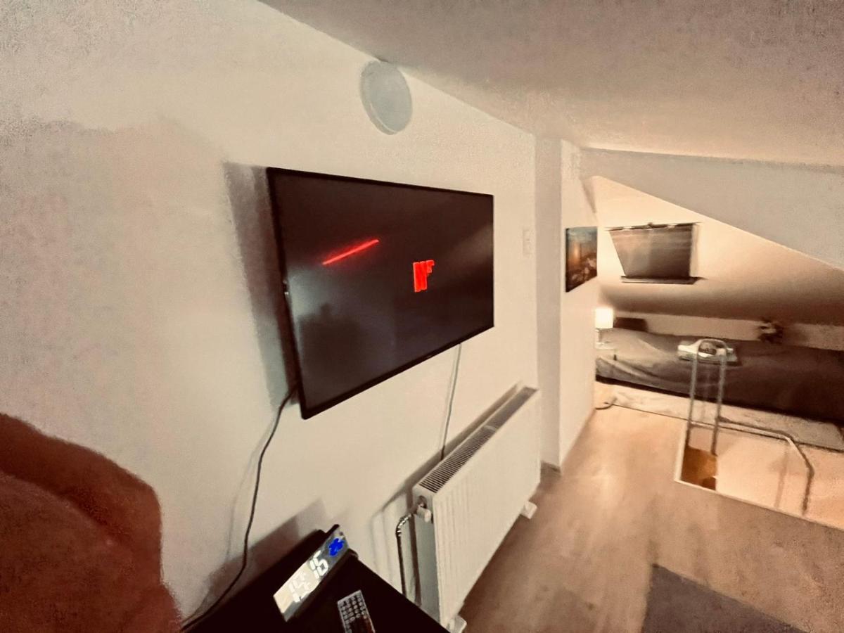 King House & Garden With Ac And Free Parking Possibility Apartment Будапеща Екстериор снимка