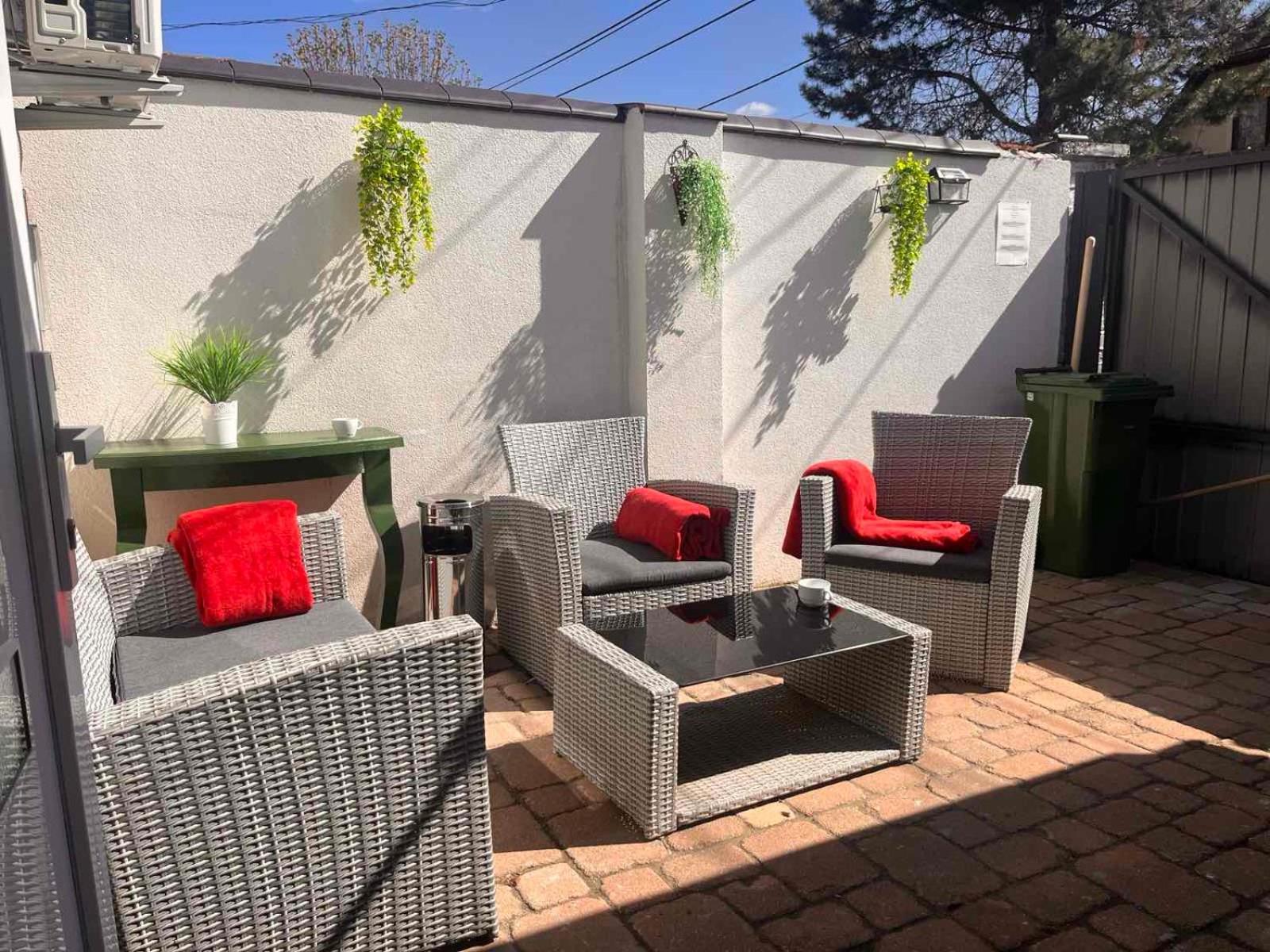 King House & Garden With Ac And Free Parking Possibility Apartment Будапеща Екстериор снимка